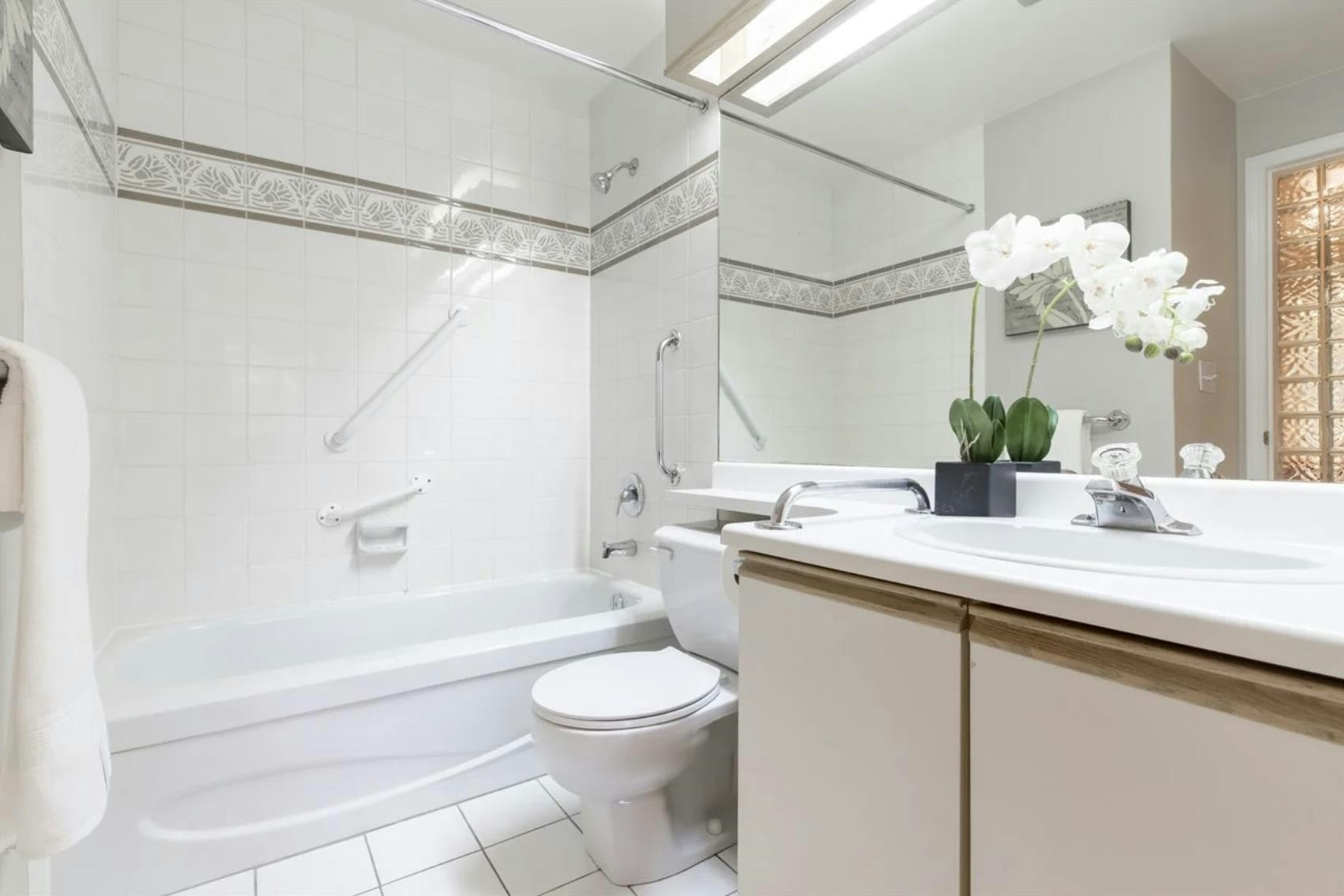 106-125 W 18th Street - 2