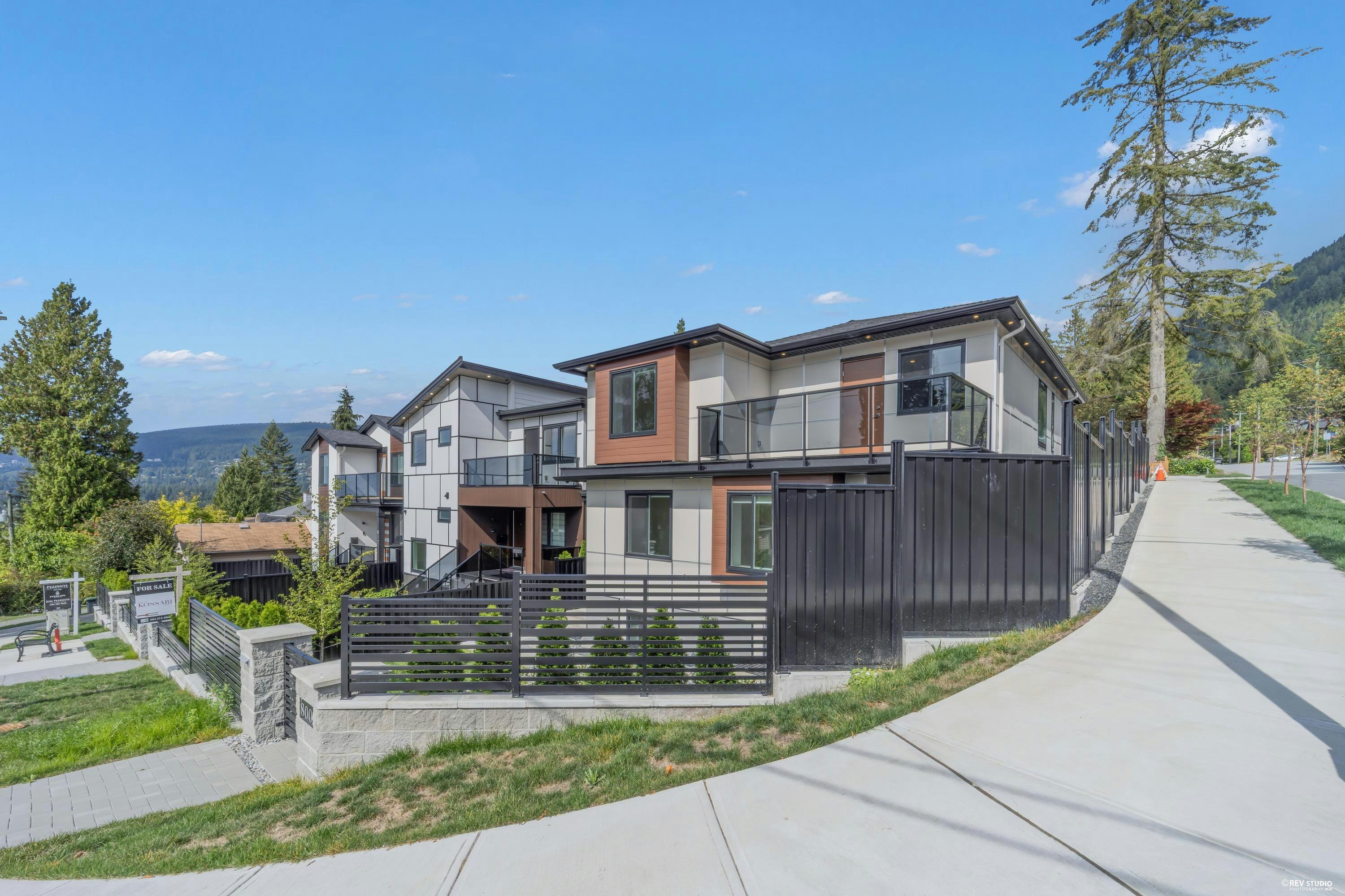 800 Montroyal Boulevard, North Vancouver, BC, V7R 2G6 - 38