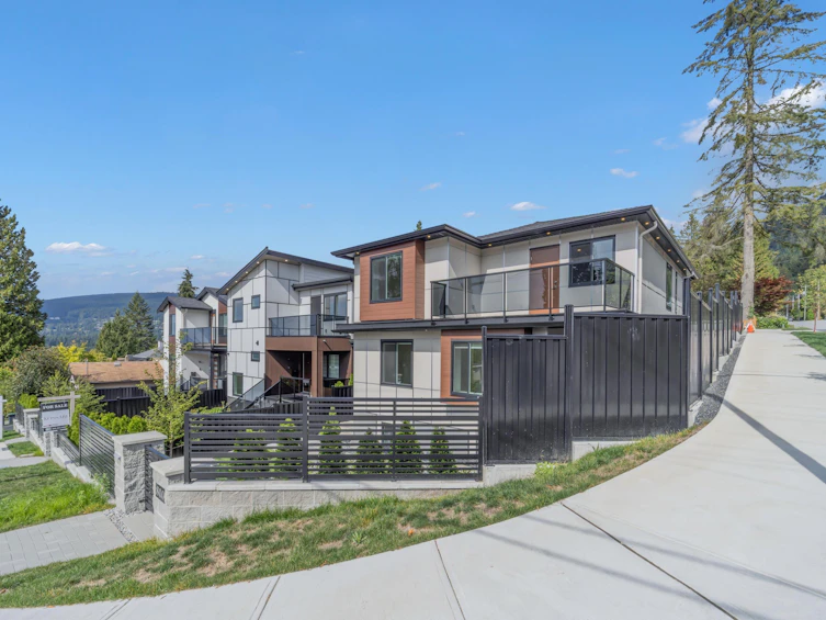 800 Montroyal Boulevard, North Vancouver, BC, V7R 2G6 - 38