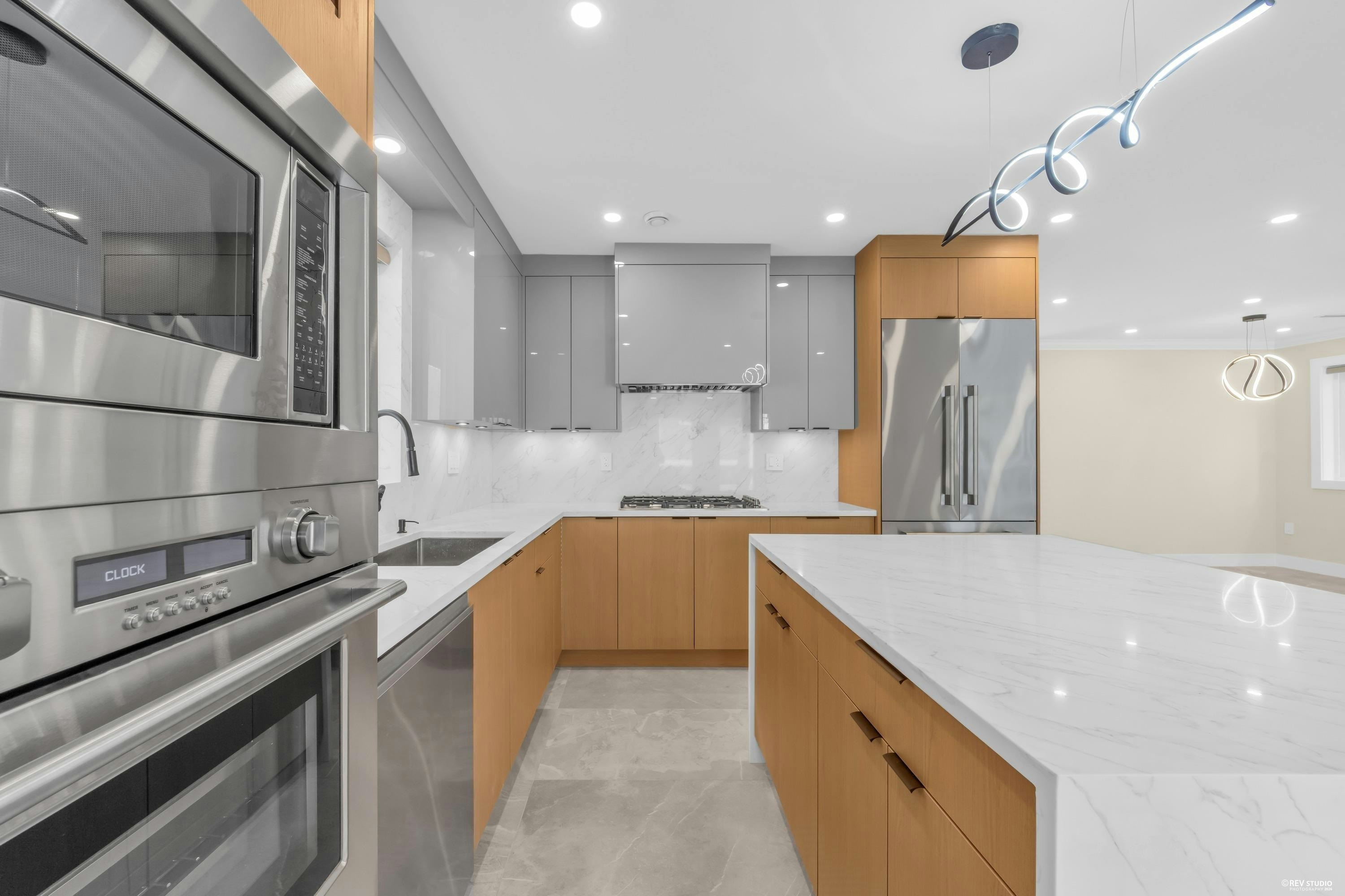 800 Montroyal Boulevard, North Vancouver, BC, V7R 2G6 - 7
