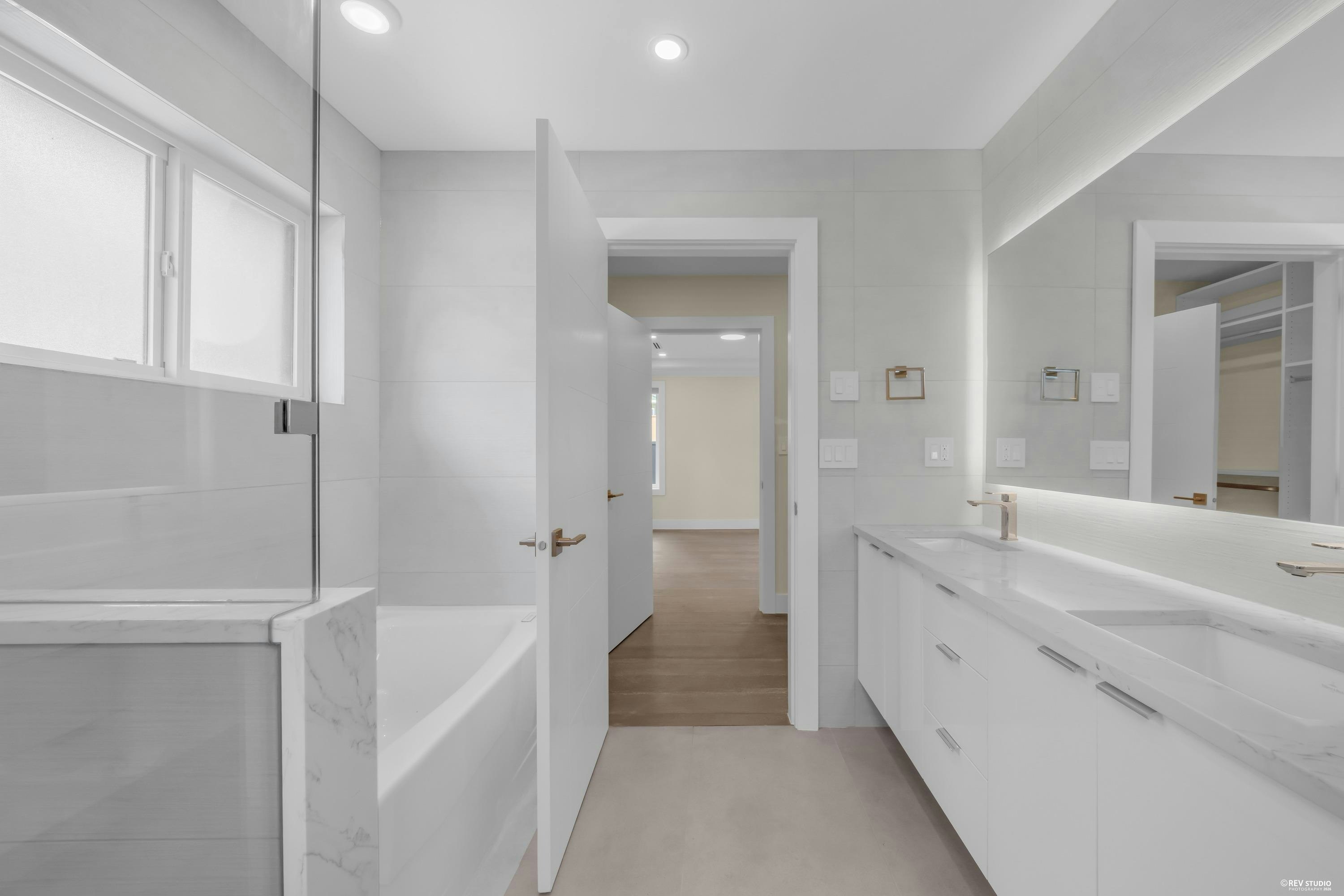 800 Montroyal Boulevard, North Vancouver, BC, V7R 2G6 - 21