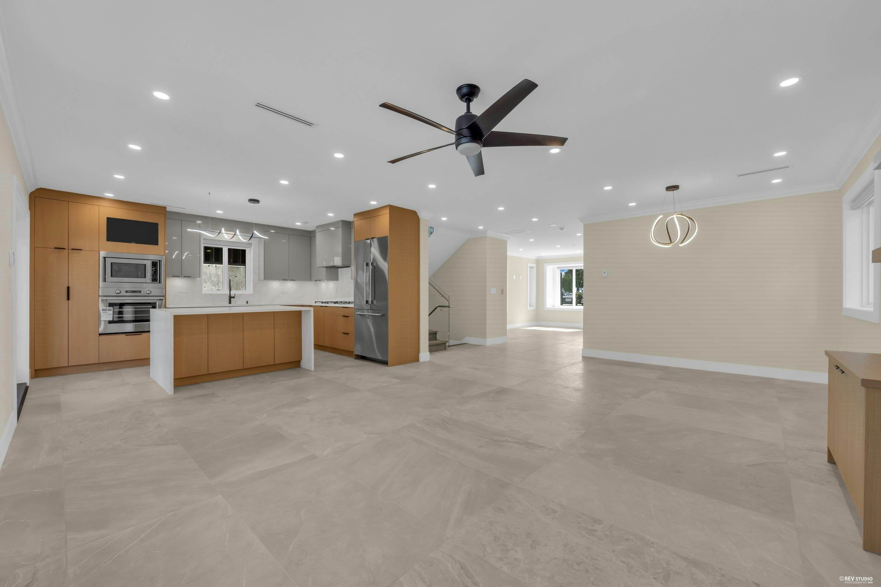800 Montroyal Boulevard, North Vancouver, BC, V7R 2G6 - 10