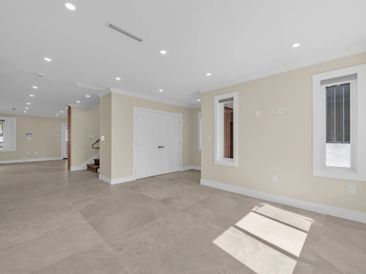 800 Montroyal Boulevard, North Vancouver, BC, V7R 2G6 - 12