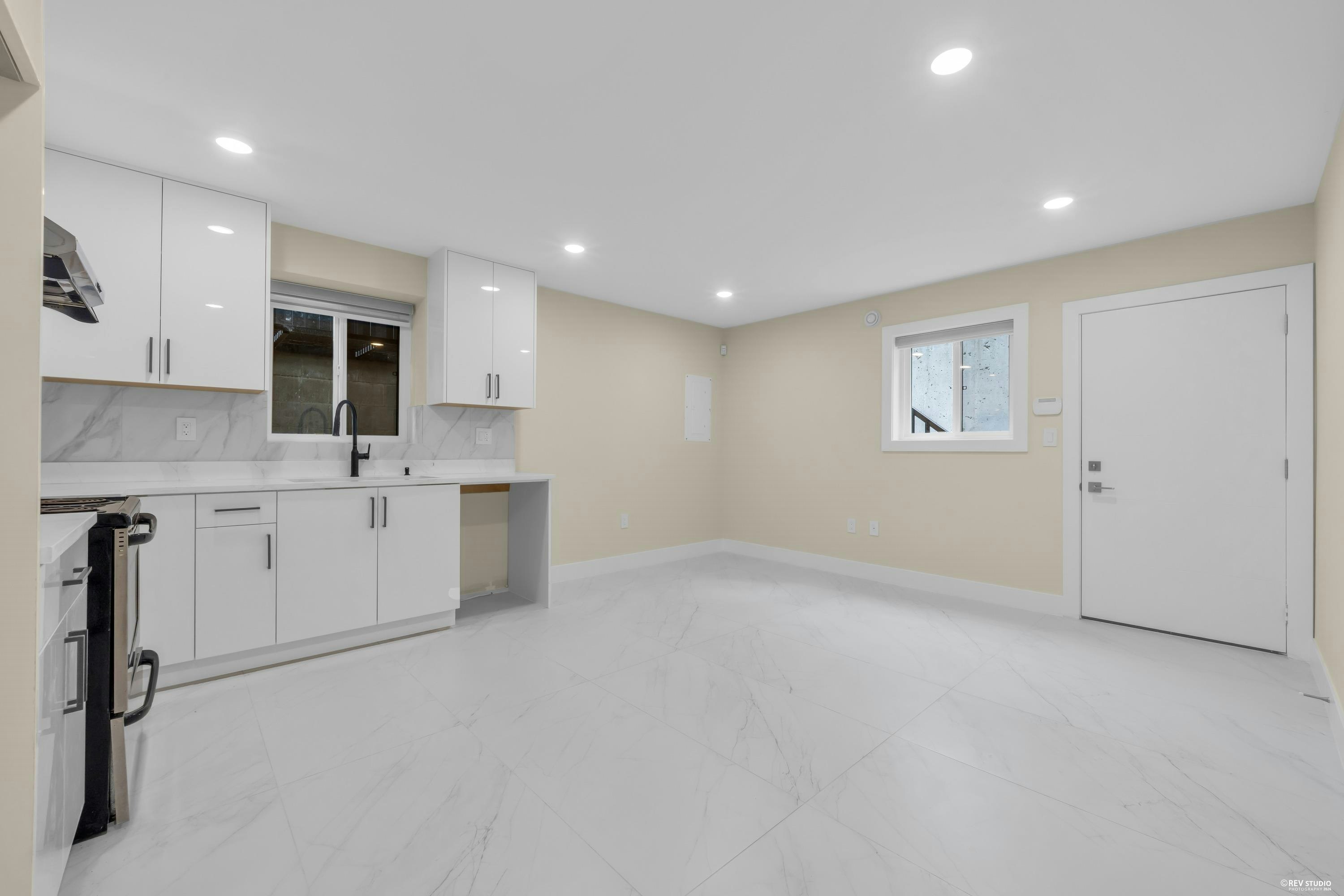 800 Montroyal Boulevard, North Vancouver, BC, V7R 2G6 - 26