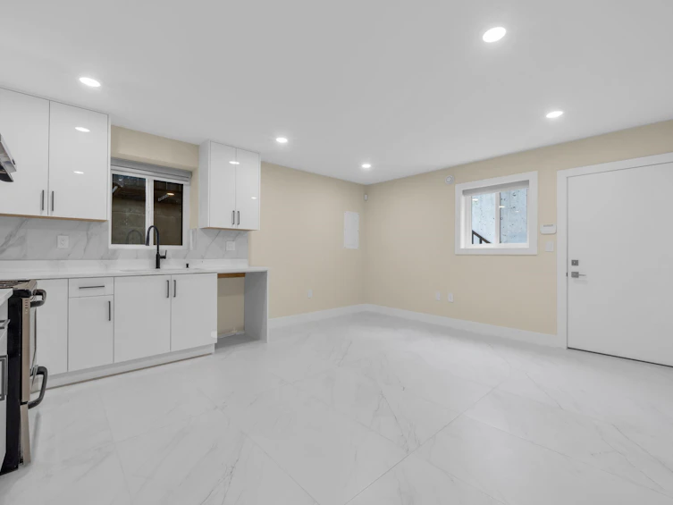 800 Montroyal Boulevard, North Vancouver, BC, V7R 2G6 - 26