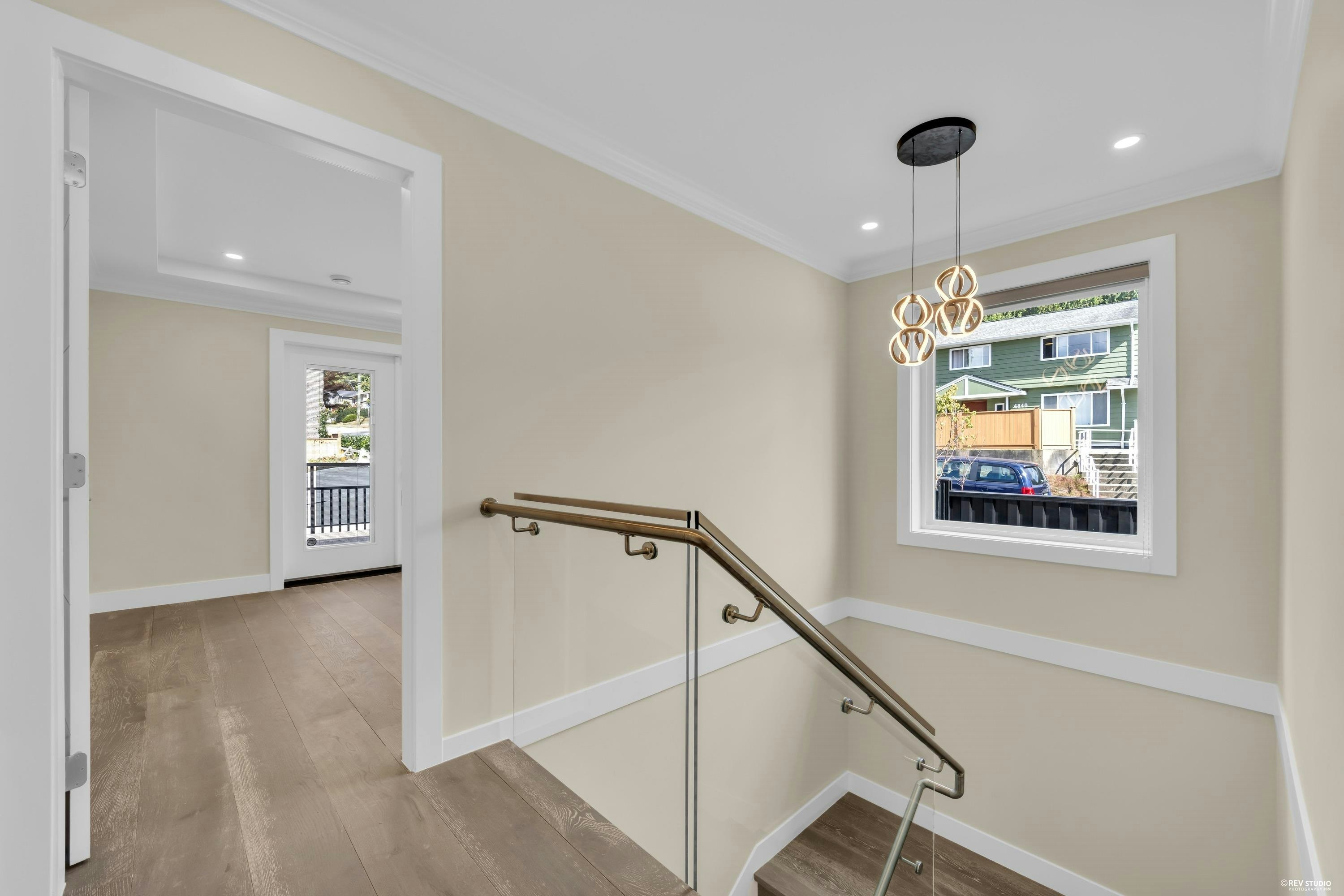 800 Montroyal Boulevard, North Vancouver, BC, V7R 2G6 - 17