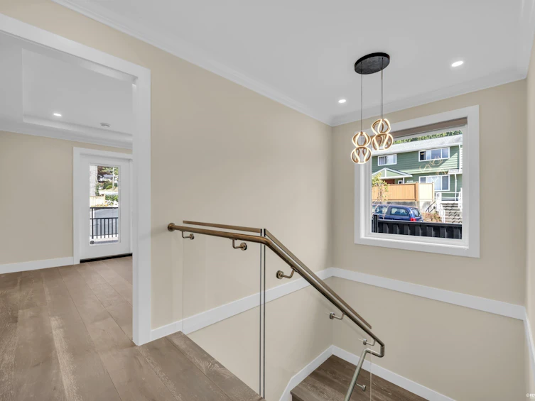 800 Montroyal Boulevard, North Vancouver, BC, V7R 2G6 - 17