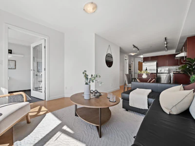 409-122 E 3rd Street - 2