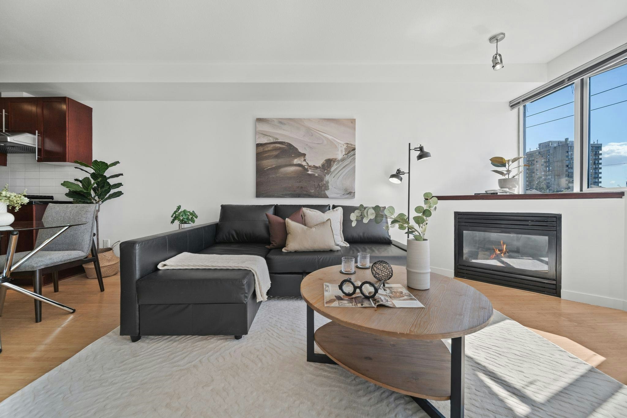 409-122 E 3rd Street - 3