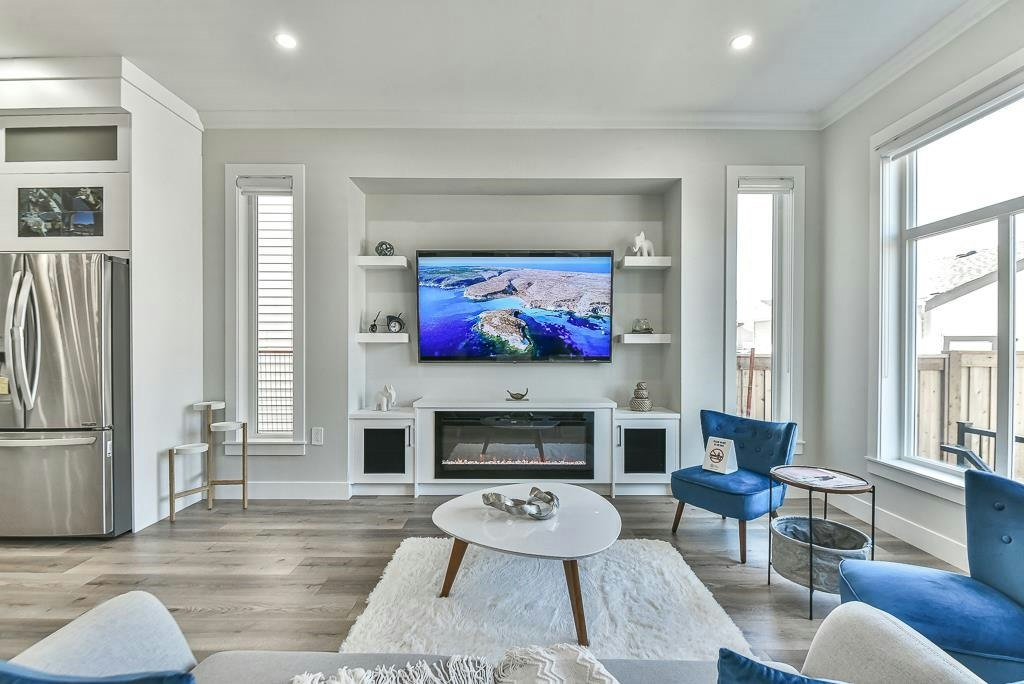 7422 196 Street, Surrey, BC, V3A 7X8 - 3