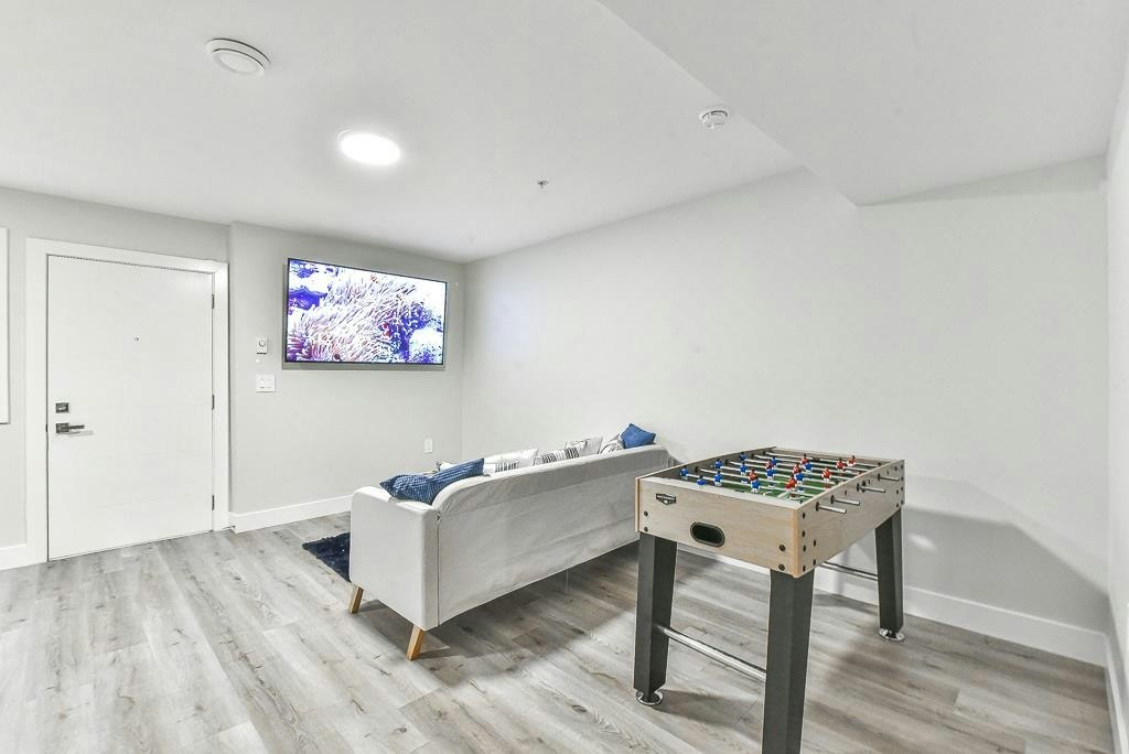 7422 196 Street, Surrey, BC, V3A 7X8 - 28