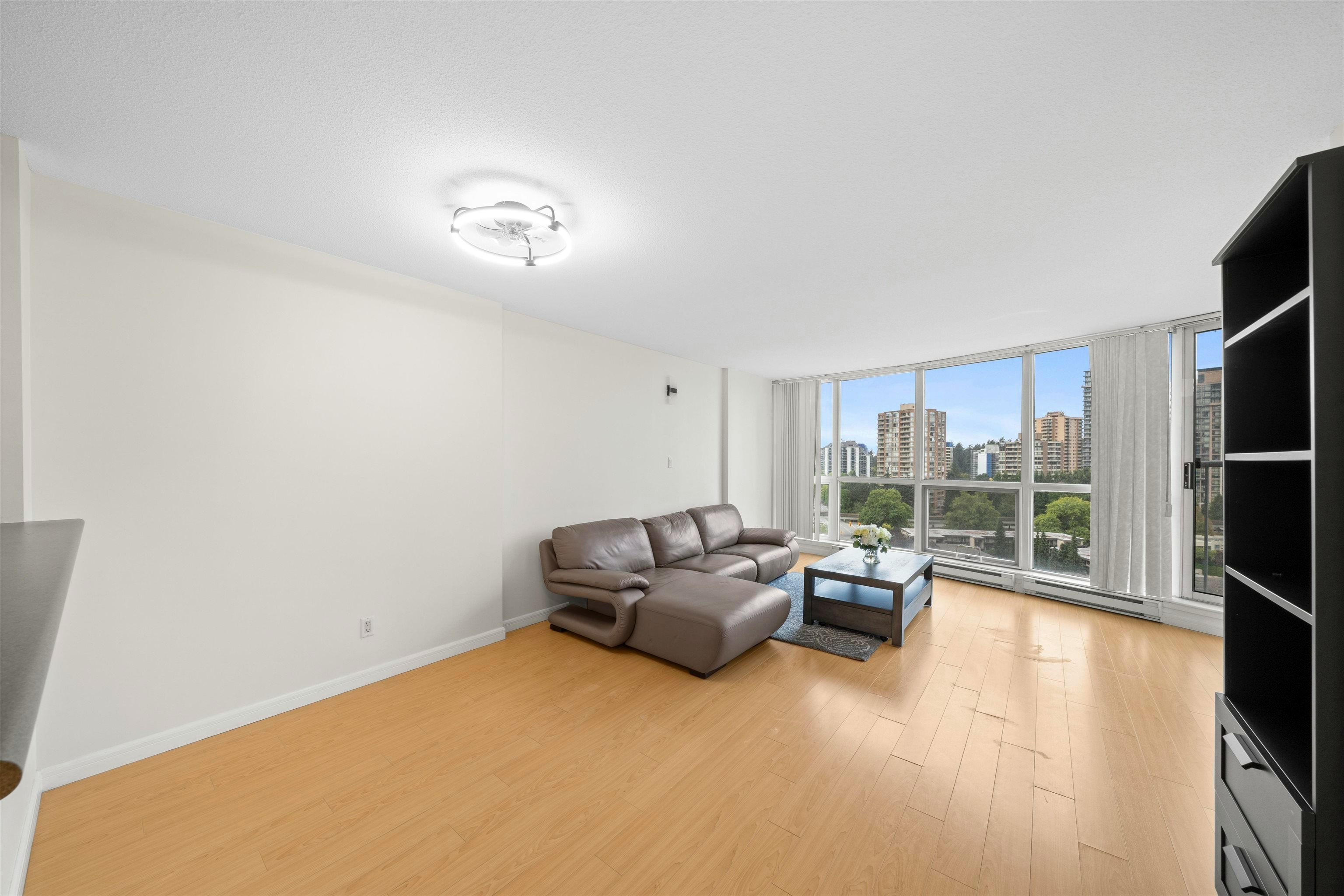 1503-6088 Willingdon Avenue - 4