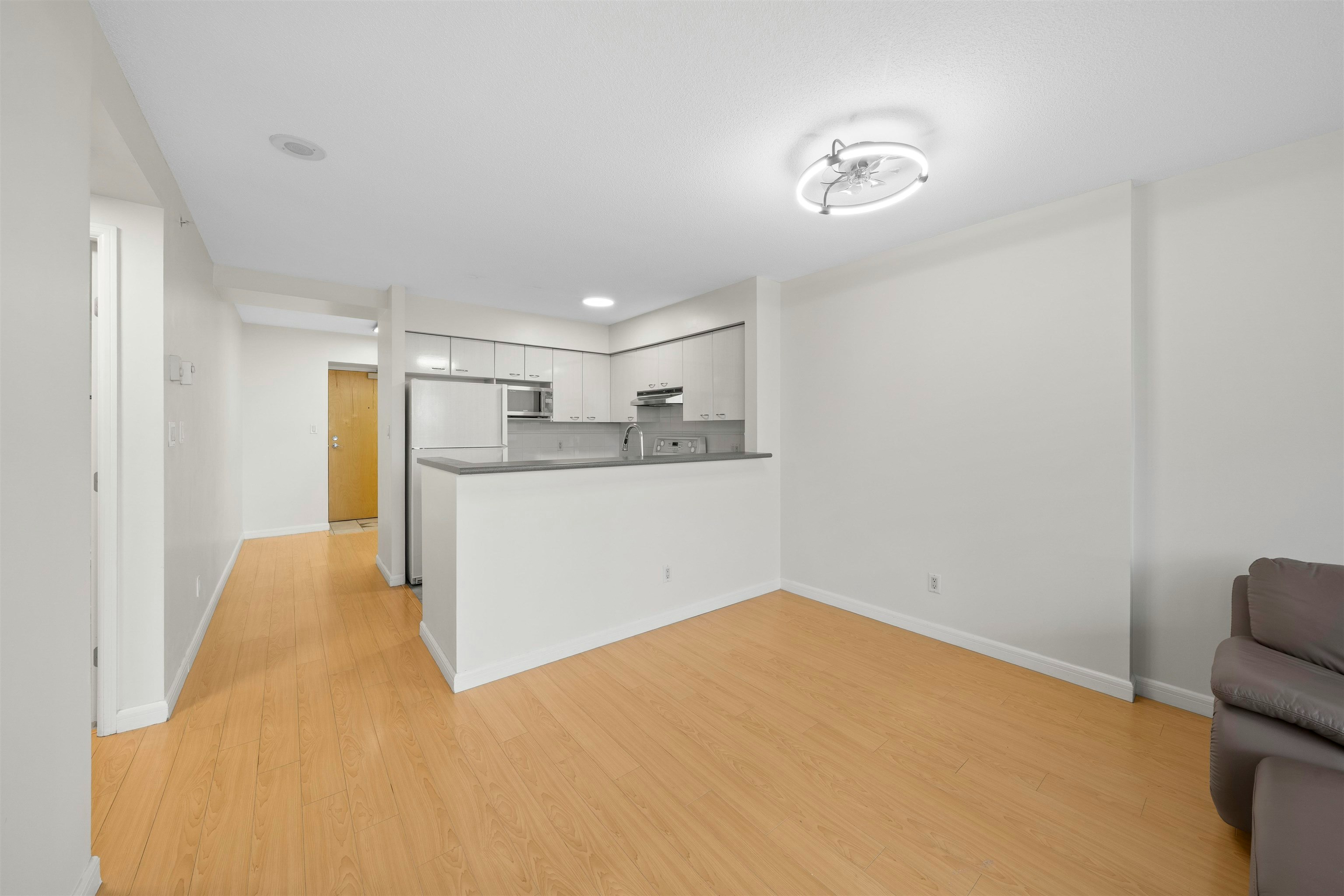 1503-6088 Willingdon Avenue, Burnaby, BC, V5H 4V2 - 11