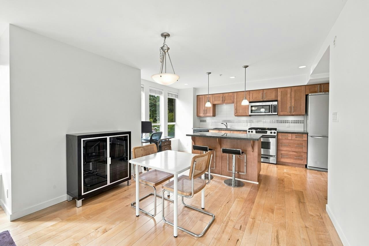 302-2626 Alberta Street - 5