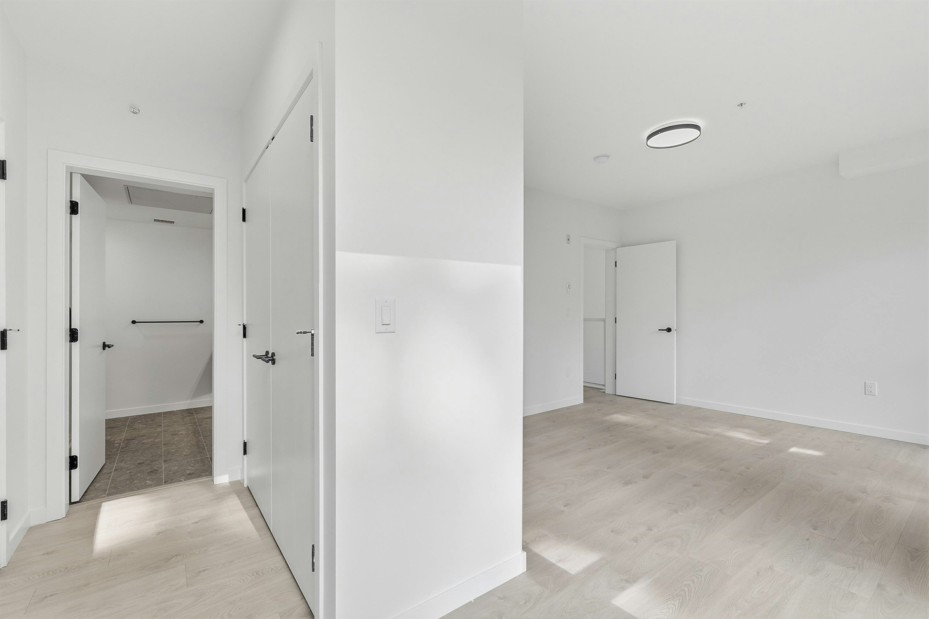 102-6585 195a Street, Surrey, BC, V4N 6B5 - 12