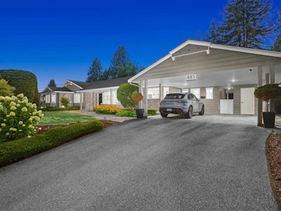 885 Margaree Place - 2