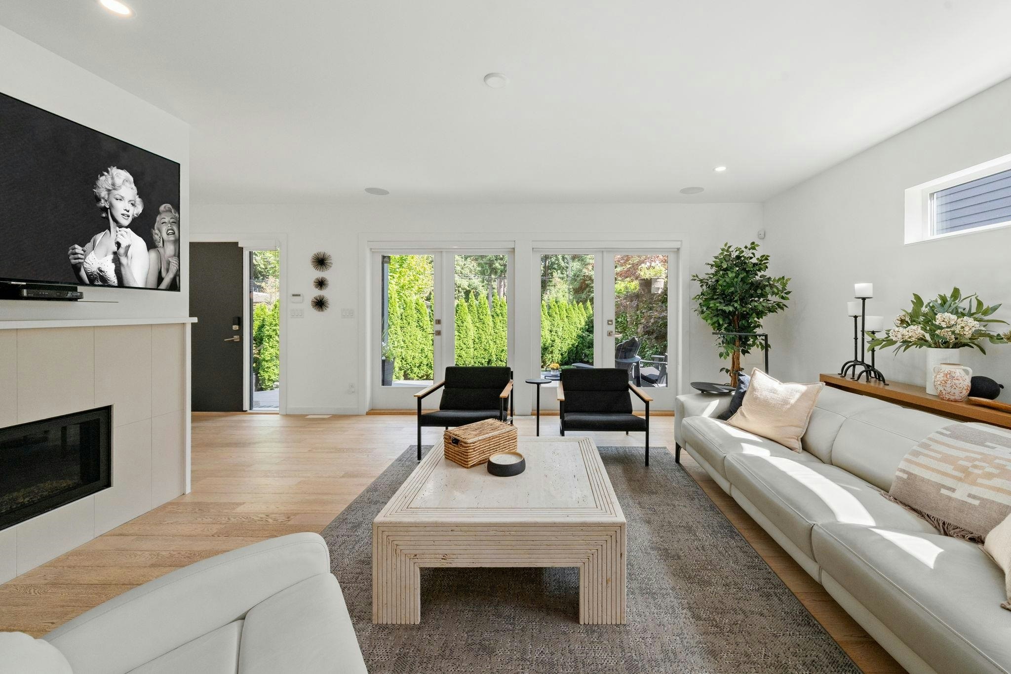 2025 Mackay Avenue - 4