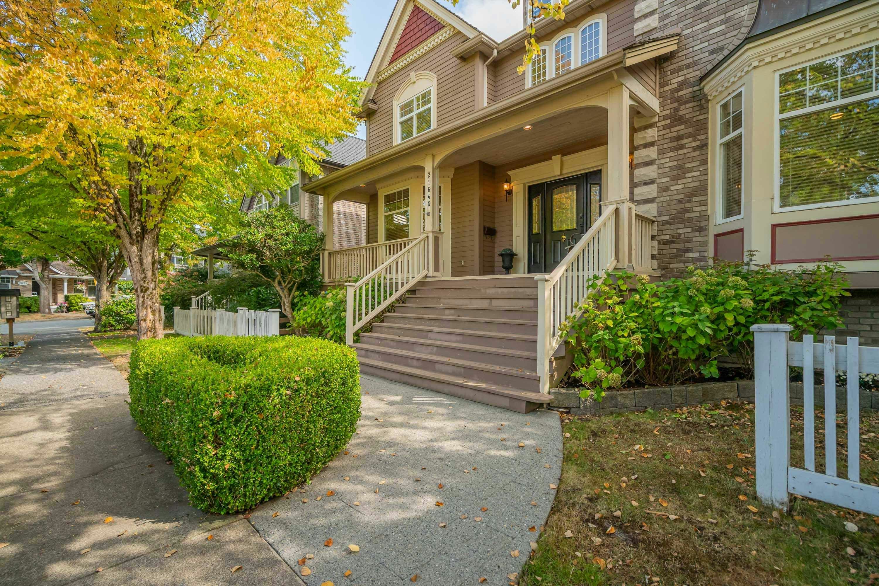 21646 Murray's Crescent - 3