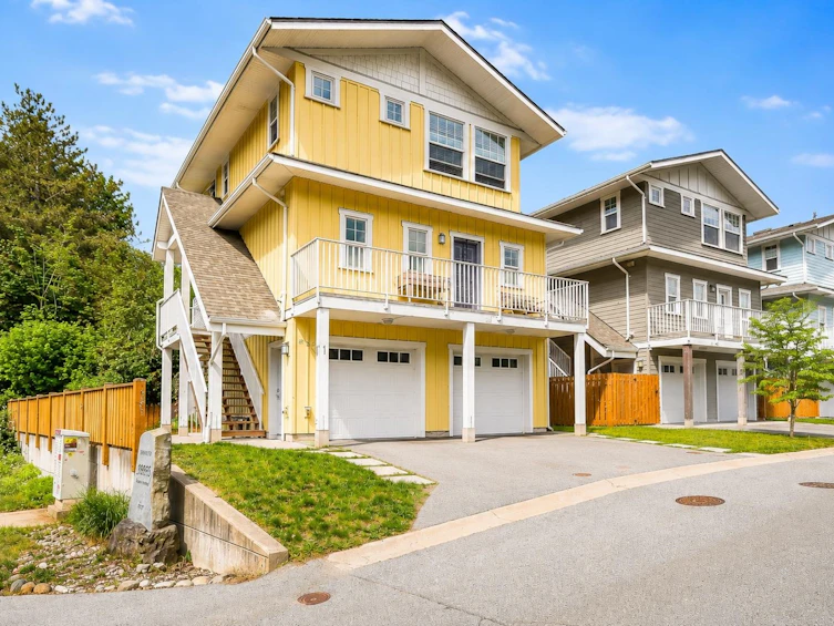 1-39885 Government Road, Squamish, BC, V8B 0Z2