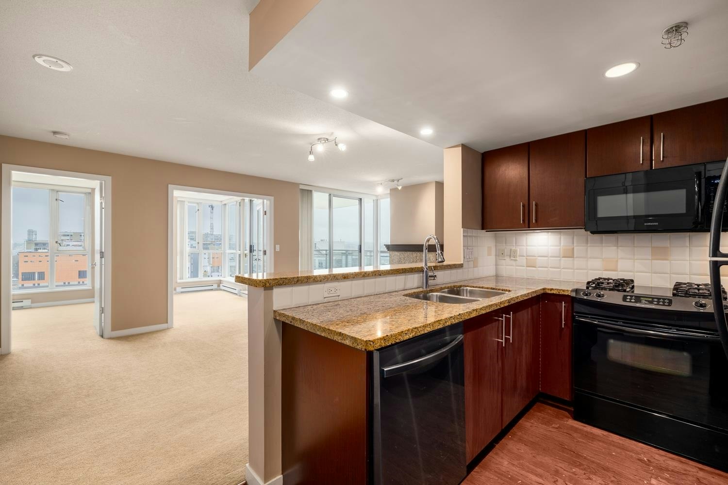 803-120 Milross Avenue, Vancouver, BC, V6A 4K7