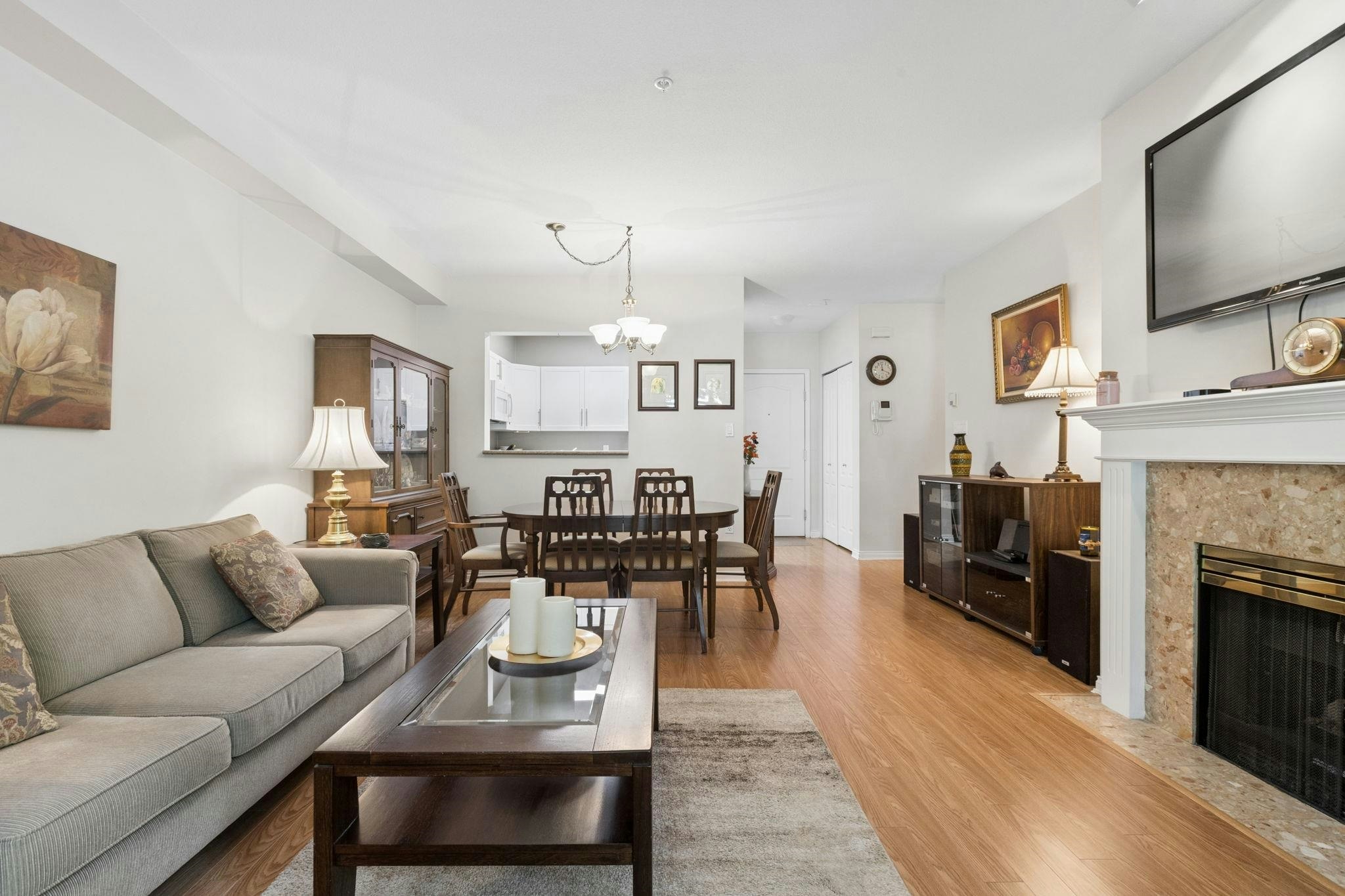304-2059 Chesterfield Avenue - 4
