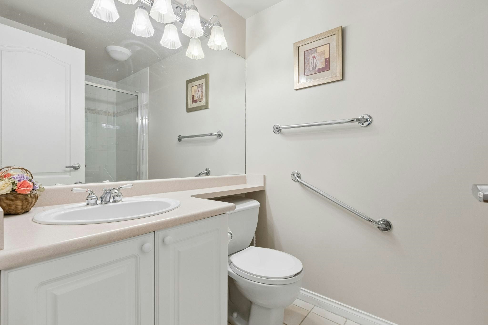 304-2059 Chesterfield Avenue, North Vancouver, BC, V7M 2P4 - 11