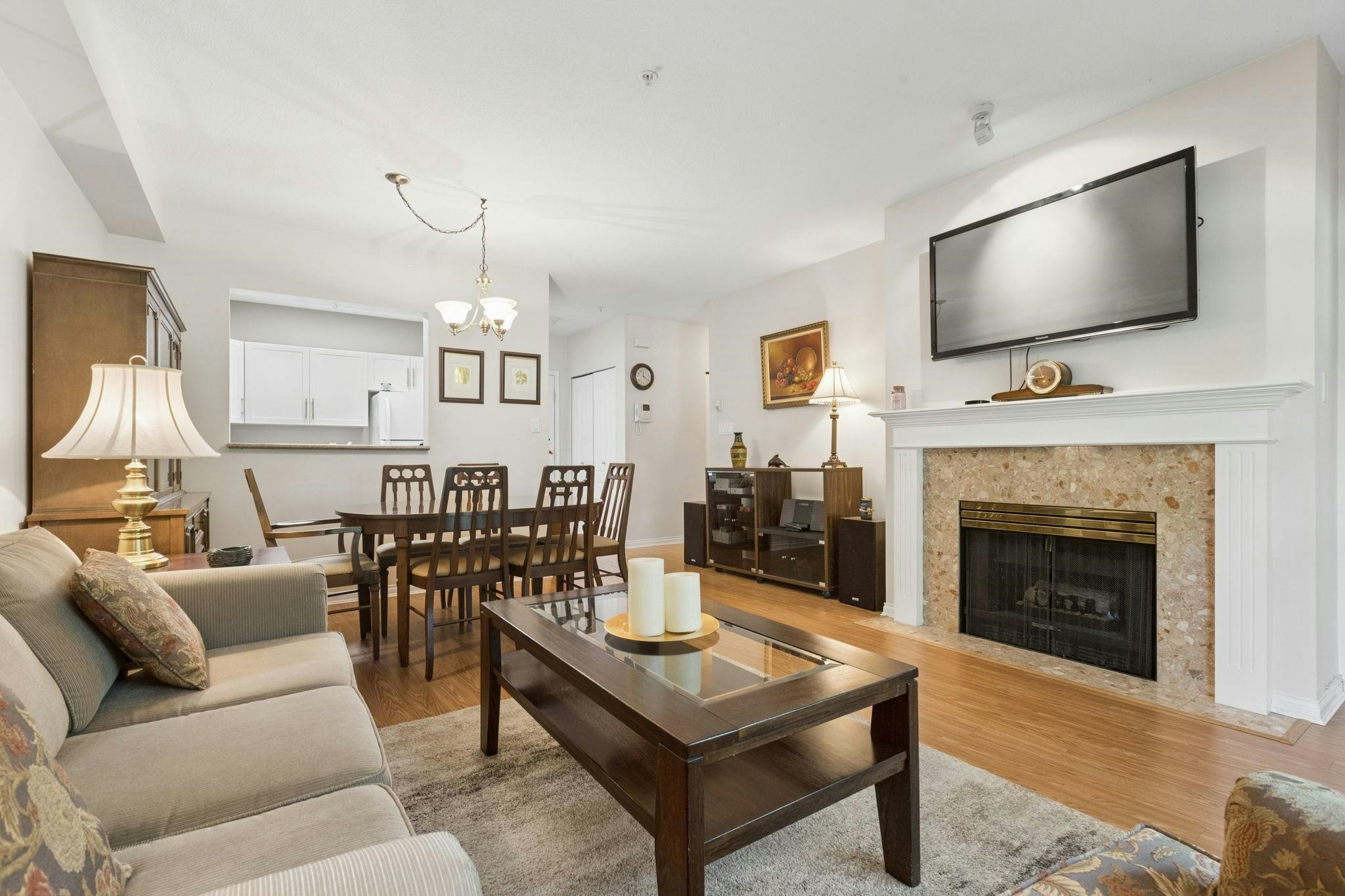 304-2059 Chesterfield Avenue - 3