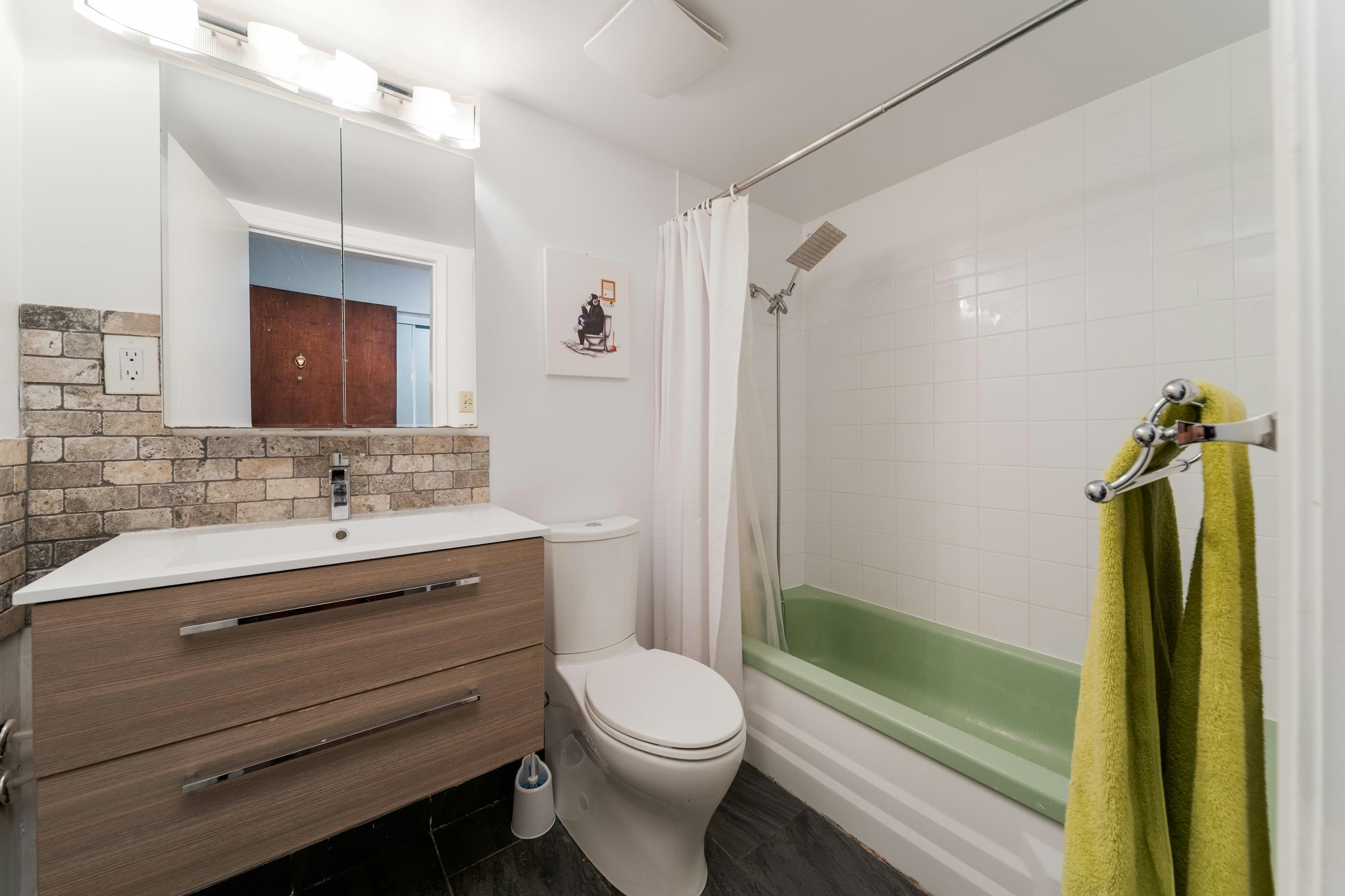 203-1850 Comox Street, Vancouver, BC, V6G 1R3 - 11