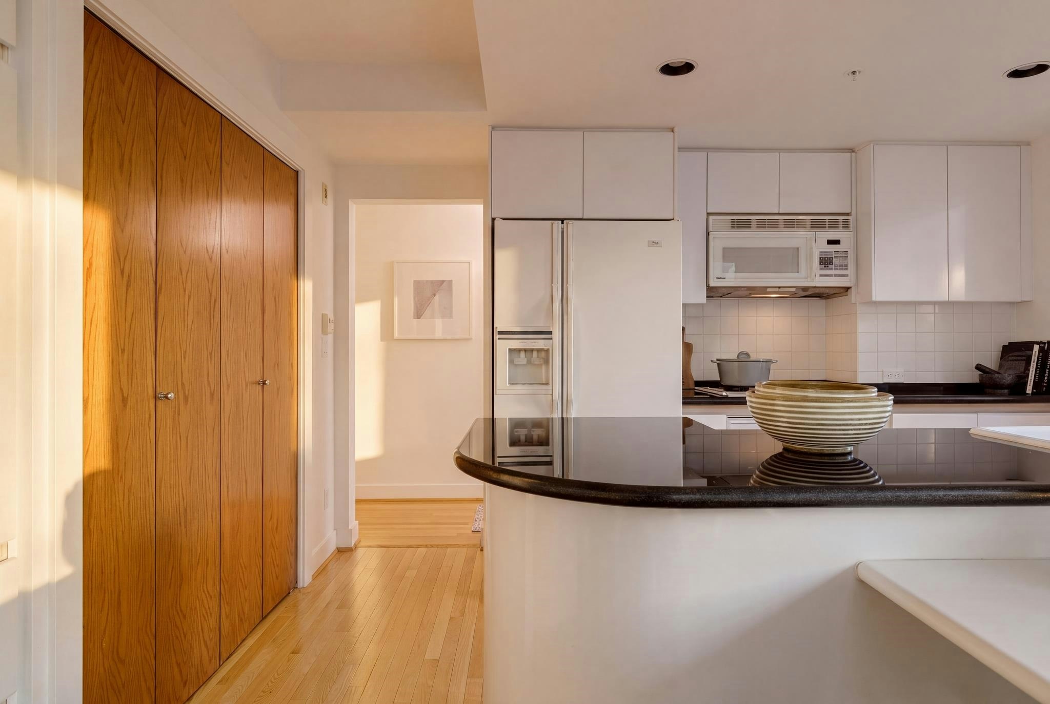 300-1410 Bute Street, Vancouver, BC, V6E 2A7 - 20