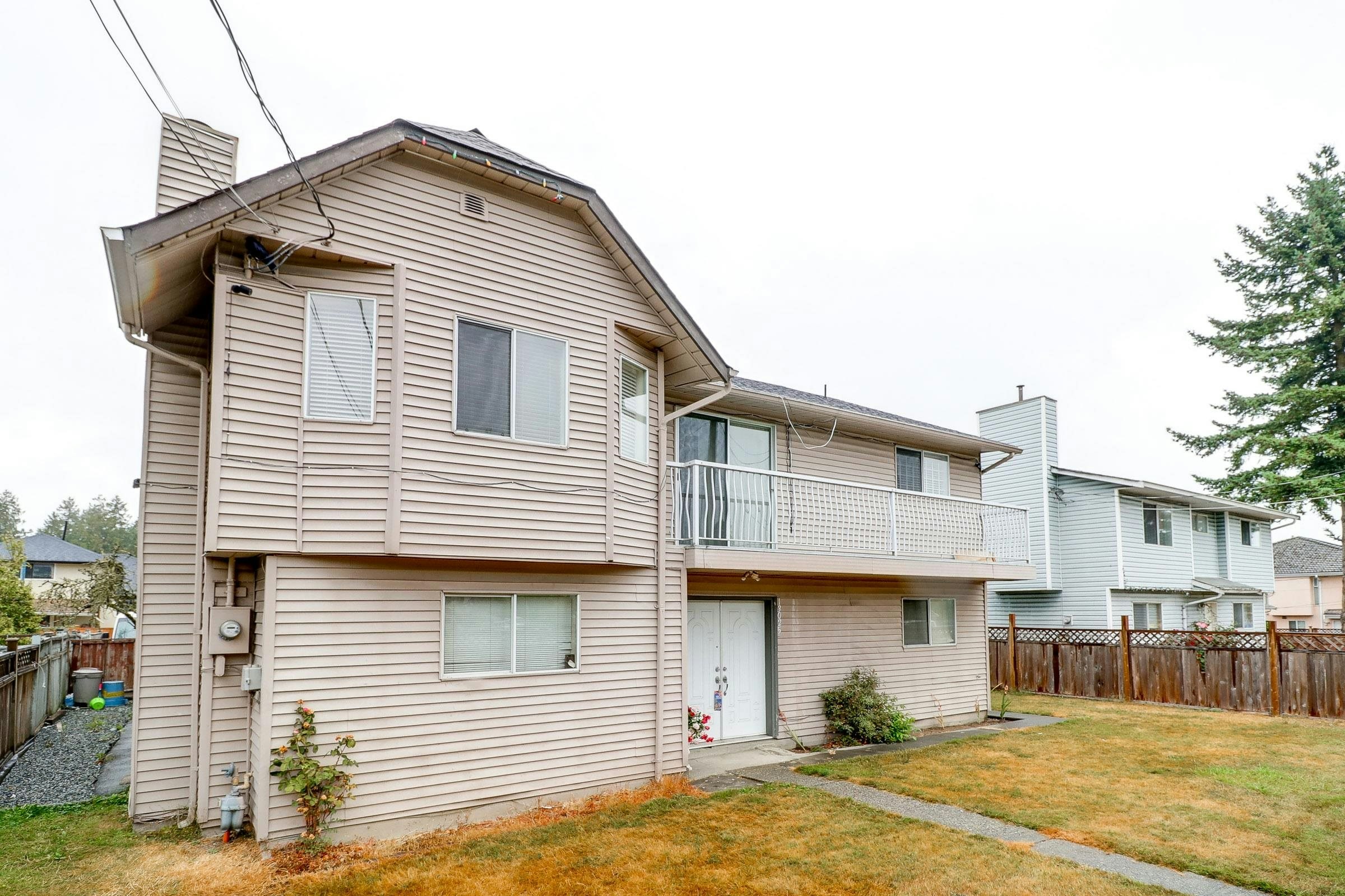 13025 96 Avenue, Surrey, BC, V3V 1Y2