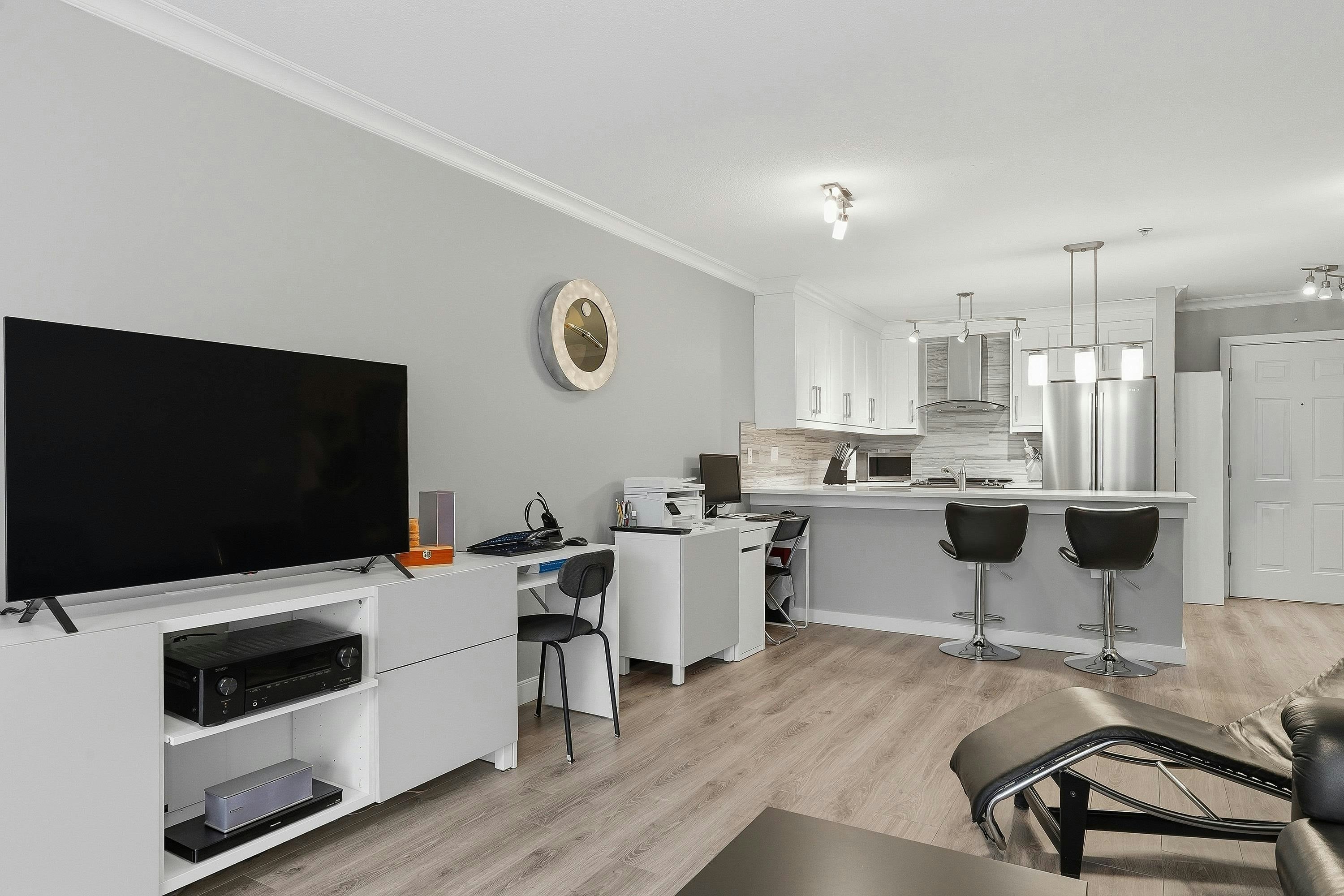 320-12083 92a Avenue, Surrey, BC, V3V 8C8