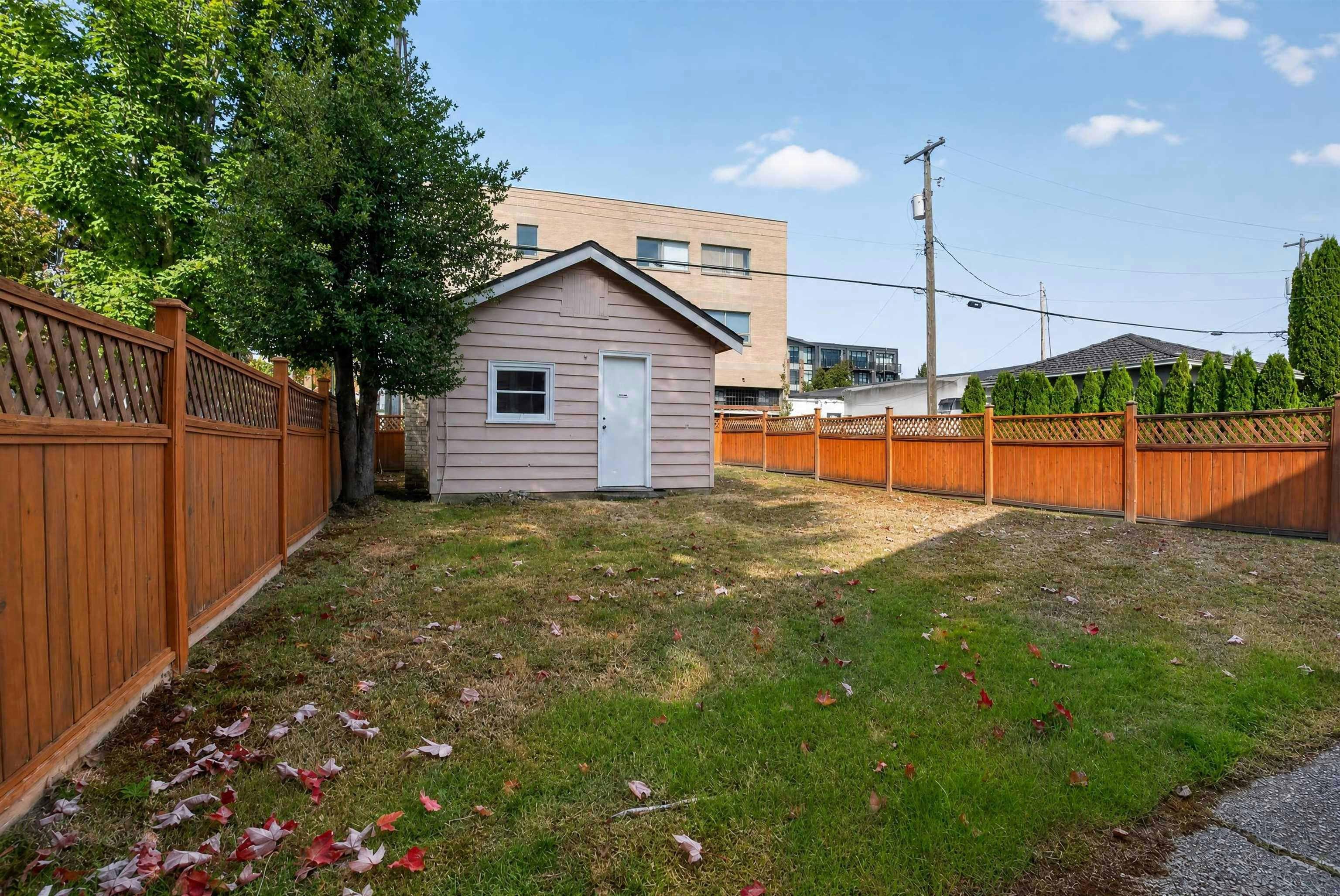 4205 Pender Street, Burnaby, BC, V5C 2M4 - 28