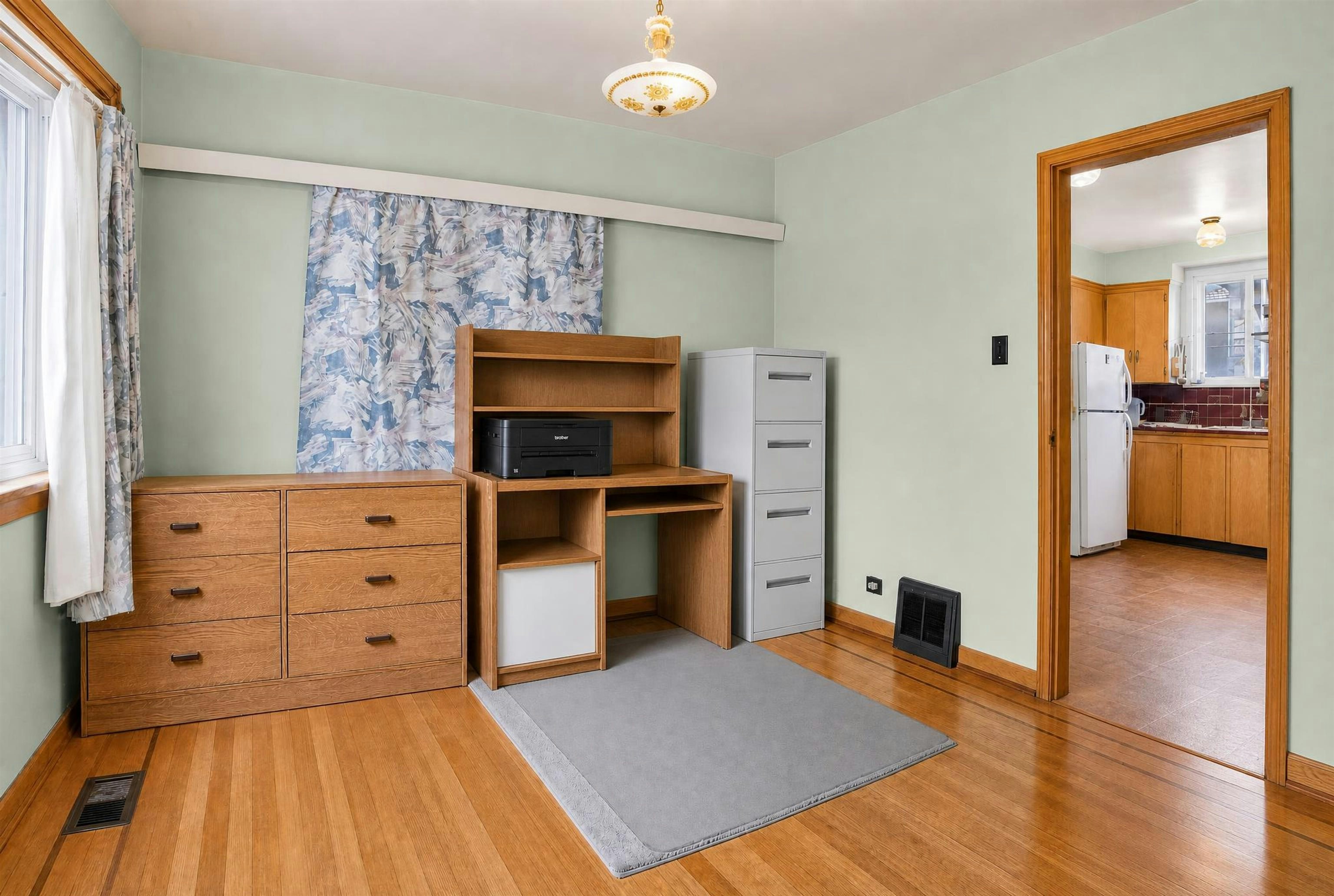 4205 Pender Street, Burnaby, BC, V5C 2M4 - 20