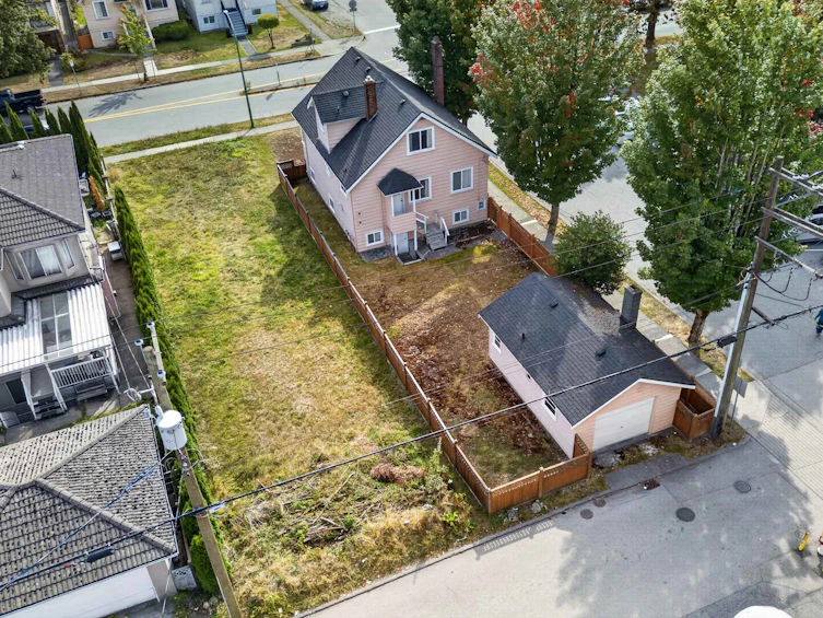 4205 Pender Street, Burnaby, BC, V5C 2M4 - 7