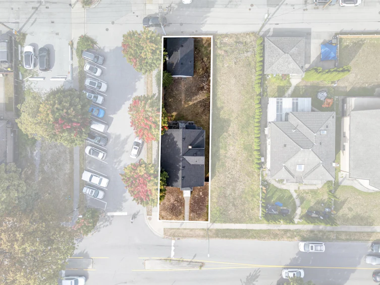 4205 Pender Street, Burnaby, BC, V5C 2M4 - 5
