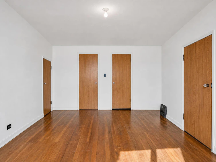 4205 Pender Street, Burnaby, BC, V5C 2M4 - 13