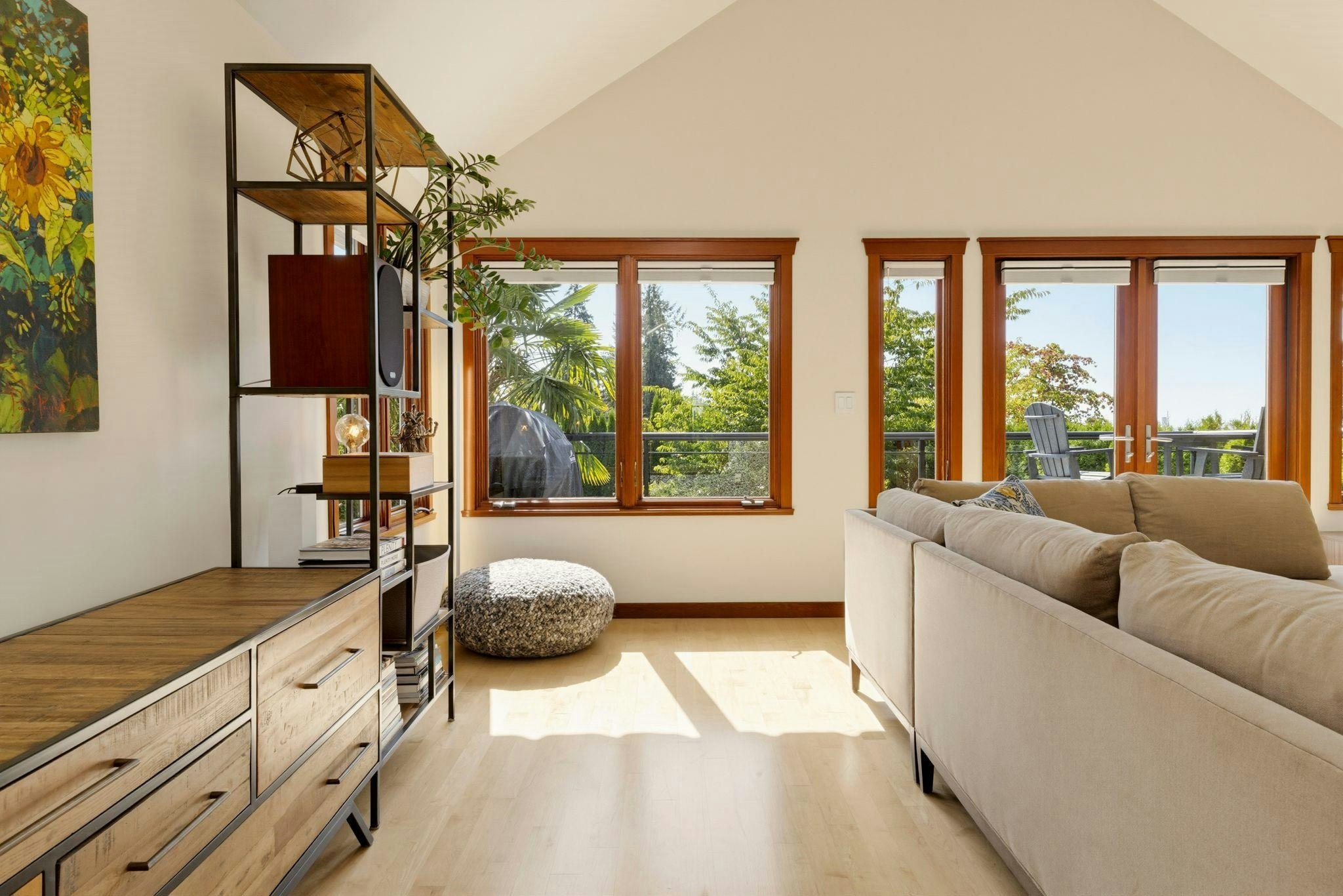 141 E Windsor Road - 5