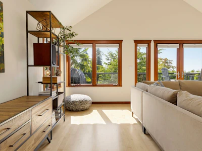 141 E Windsor Road - 5