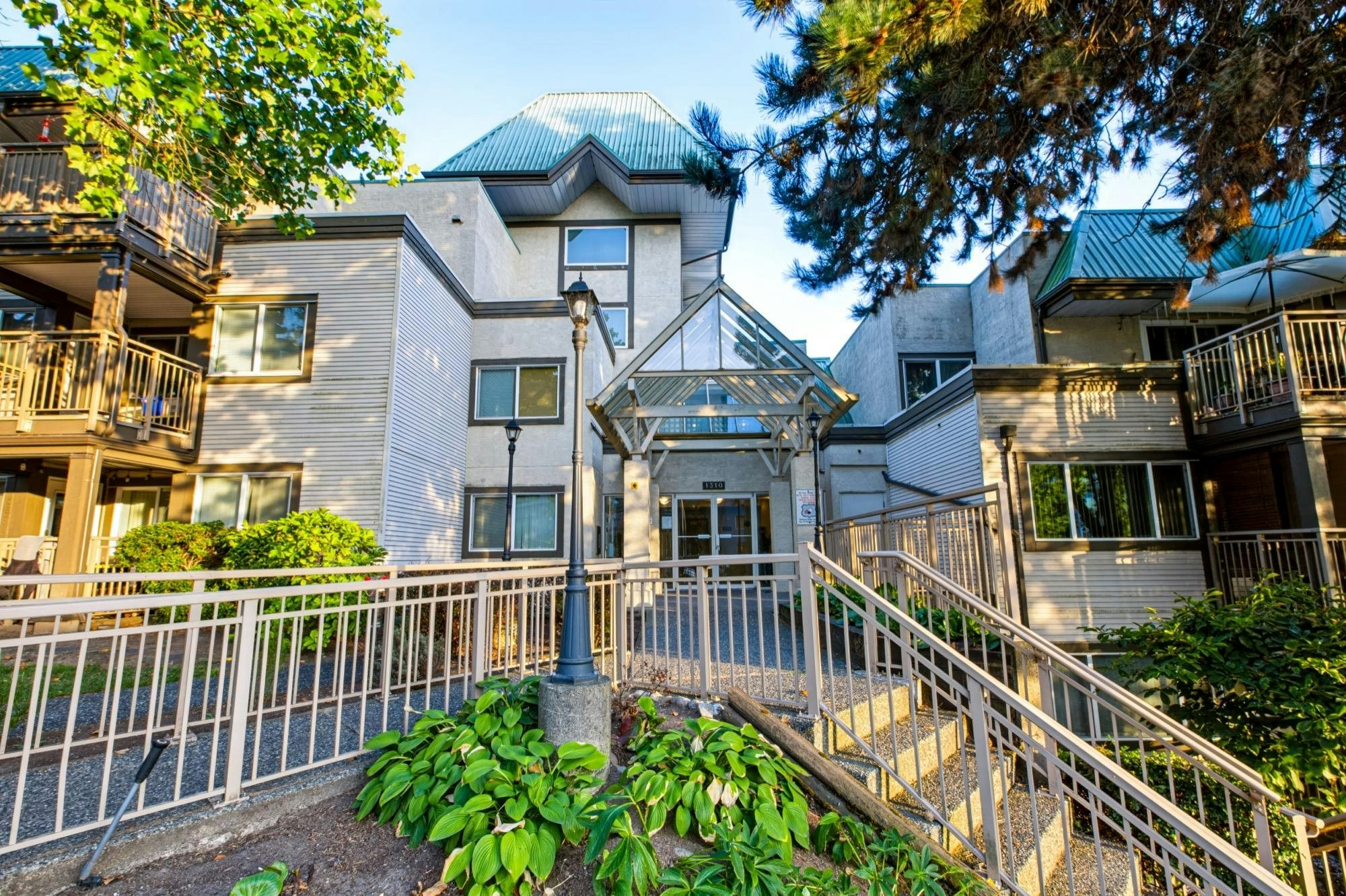 612-1310 Cariboo Street, New Westminster, BC, V3M 1X2