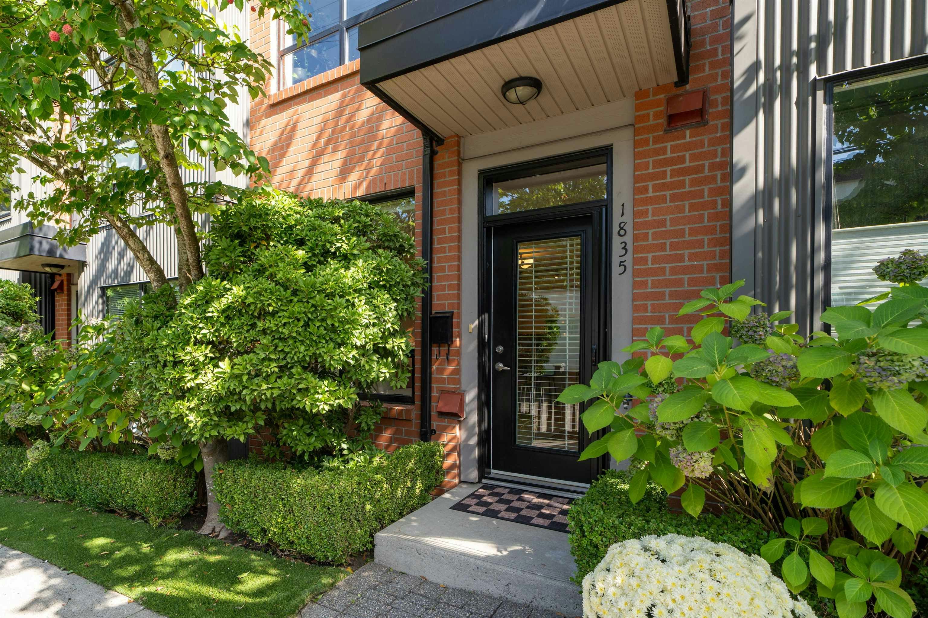 1835 Stainsbury Avenue - 2