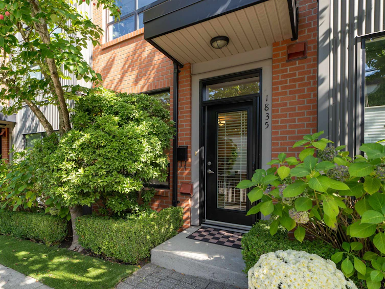 1835 Stainsbury Avenue, Vancouver, BC, V5N 2M6 - 2