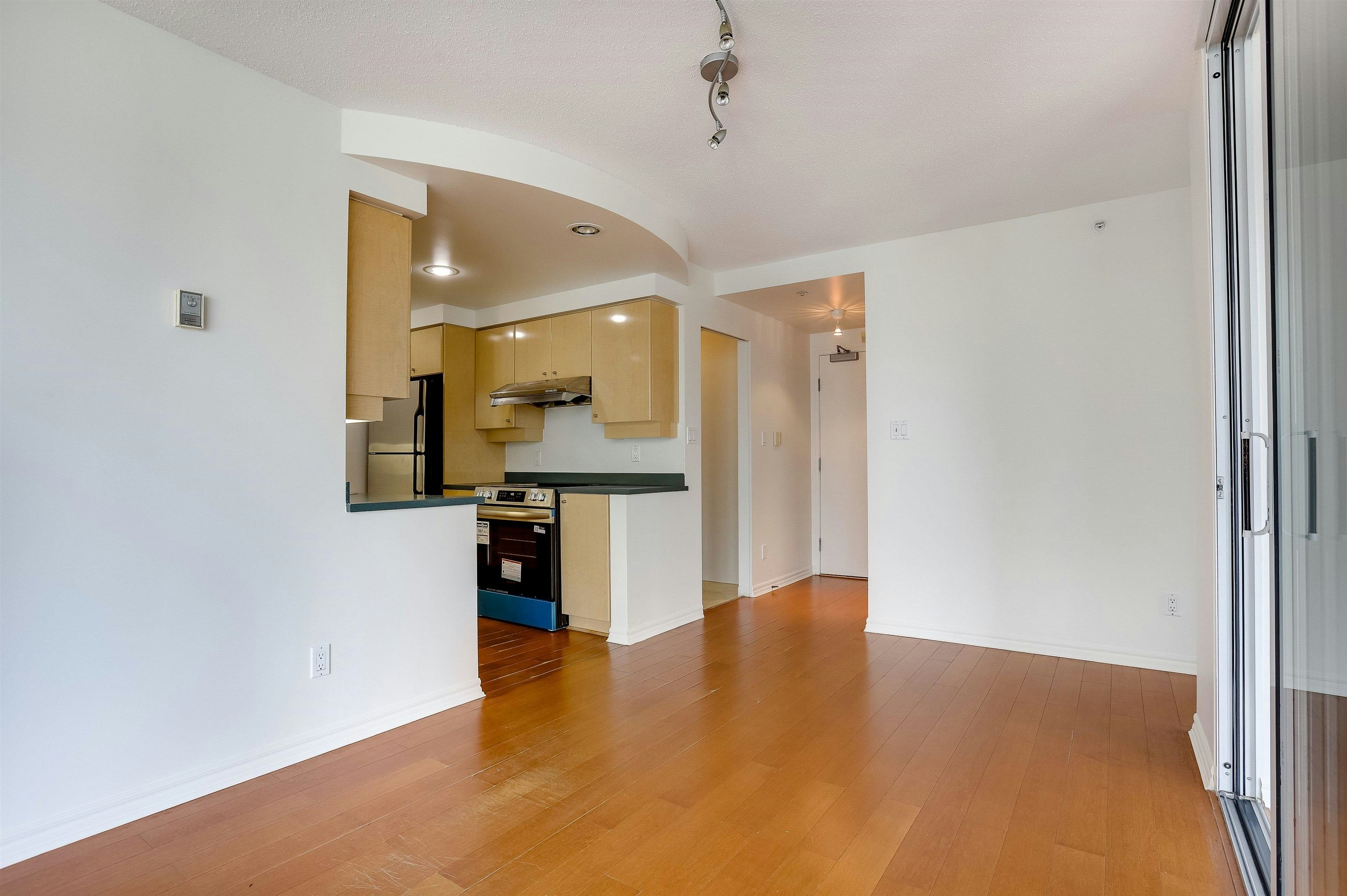 2008-1009 Expo Boulevard, Vancouver, BC, V6Z 2V9 - 9