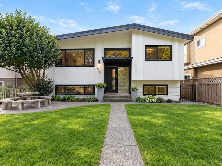 4921 Chester Street, Vancouver, BC, V5W 3A7