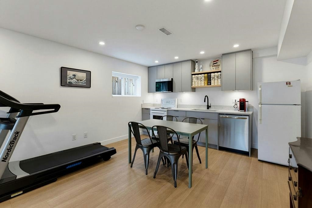 4921 Chester Street, Vancouver, BC, V5W 3A7 - 28