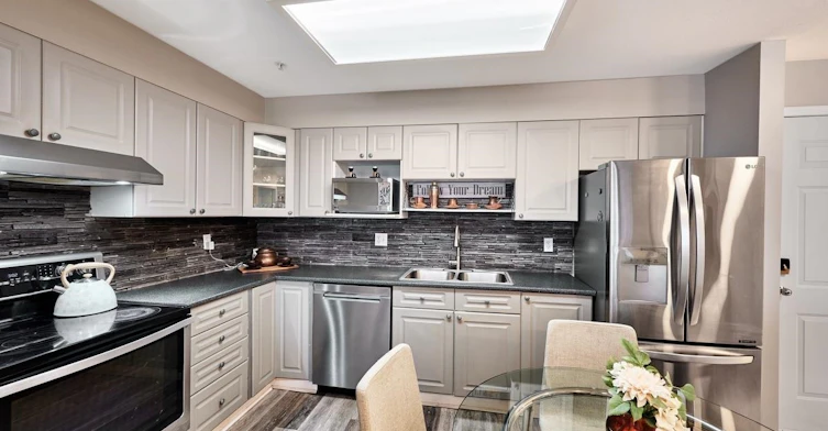 307-855 W 16th Street, North Vancouver, BC, V7P 1R2 - 9