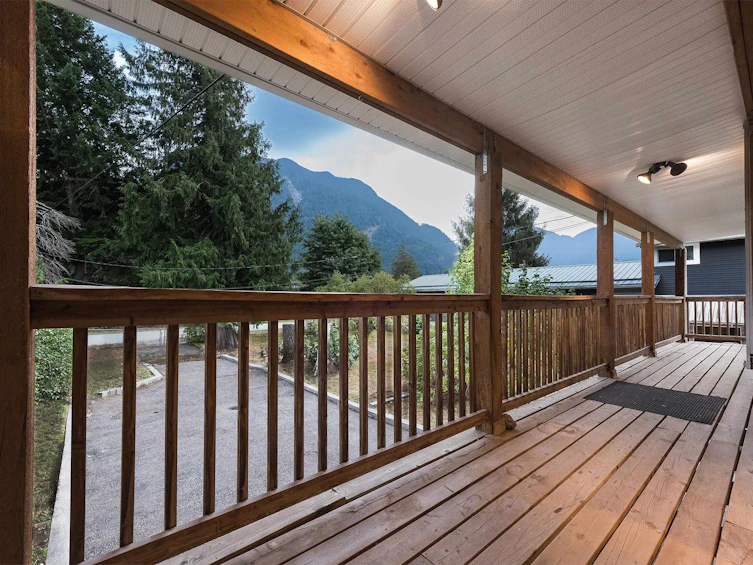 710 Coquihalla Street, Hope, BC, V0X 1L0 - 12