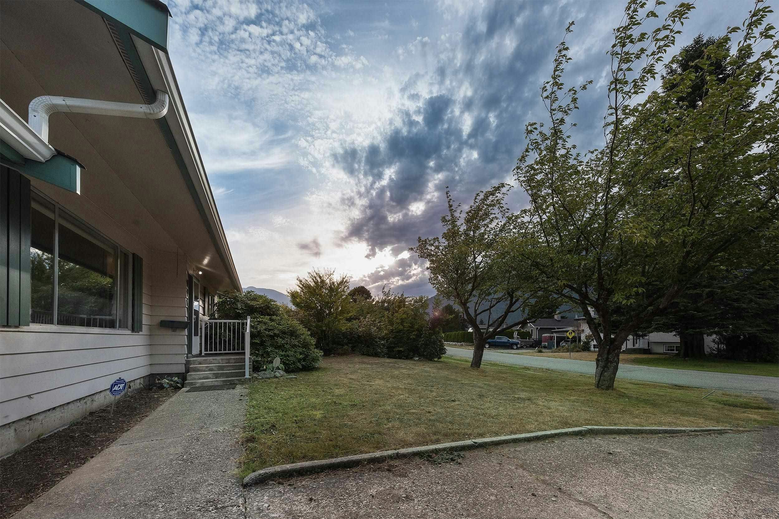 710 Coquihalla Street, Hope, BC, V0X 1L0 - 35