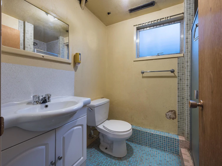 710 Coquihalla Street, Hope, BC, V0X 1L0 - 23