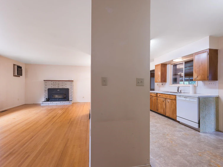 710 Coquihalla Street, Hope, BC, V0X 1L0 - 8
