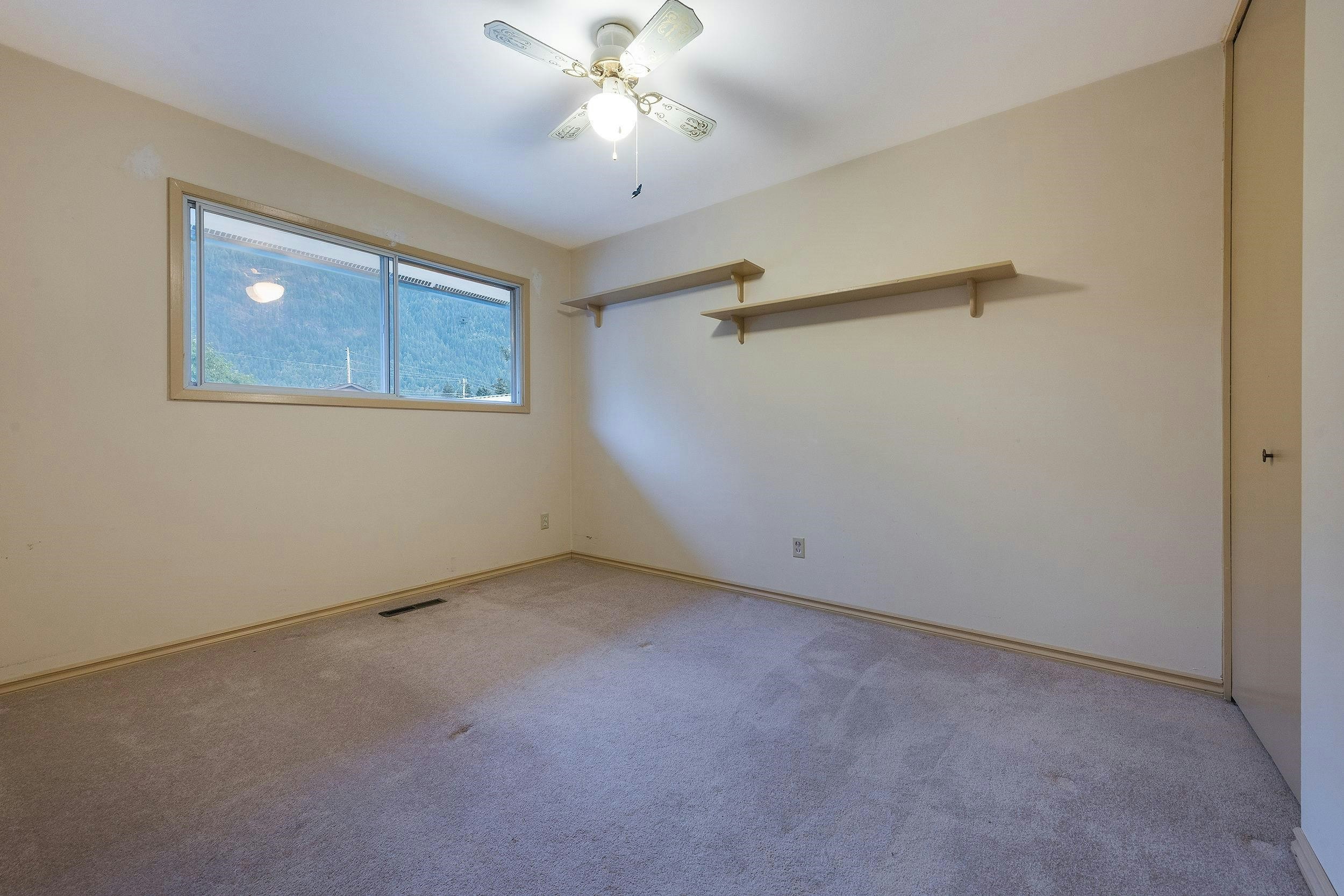 710 Coquihalla Street, Hope, BC, V0X 1L0 - 15